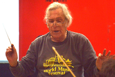Ahead of the "Celebration of Africa" concert on September 28, 2023, Robert Maxym led focused rehearsals with the Cape Town Philharmonic Orchestra and CPO Afri-Arts Choir at the Cape Town City Hall. Maesto Robert D Maxym